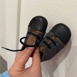 Baby fendi lace up shoes